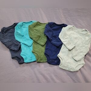 Bundle Of 5 Assorted Colour Newborn Baby Onesies